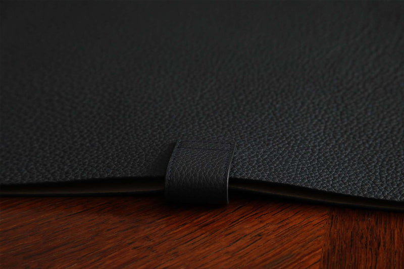 Atelier/C  'SLIM' Leather Sleeve for MacBook Pro 14 inch  'NOIR'