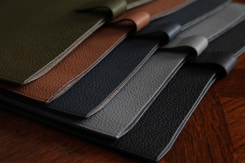 Atelier/C  'SLIM' Leather Sleeve for MacBook Pro 14 inch  'OLIVE'