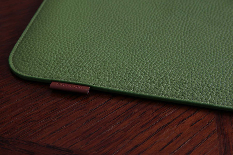 Atelier/C  'SLIM' Leather Sleeve for MacBook Pro 14 inch  'LEAF'