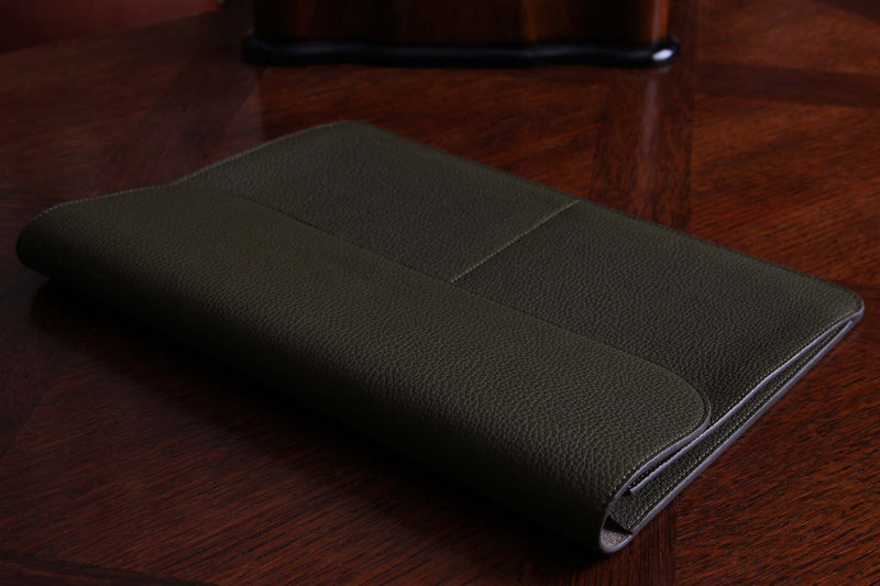 Atelier/C 'FLAP' Leather Hand Bag for MacBook 13 & 14 inch  'OLIVE'