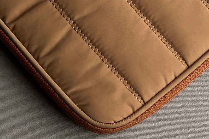 Packers/C 'Puffer V3.0' Protective Sleeve for MacBook   'CAMEL'